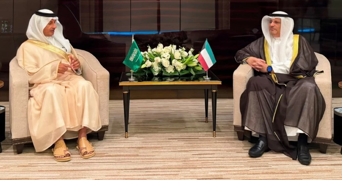 وزير 'الاتصالات' ووزير الاعلام بالوكالة يبحث مع وزير السياحة السعودي تعزيز آفاق التعاون المشترك