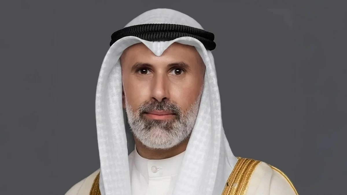 وزير الخارجية يبحث مع نظيريه البحريني والمصري تعزيز الأمن والاستقرار بالمنطقة وسلامة الملاحة في مضيق هرمز