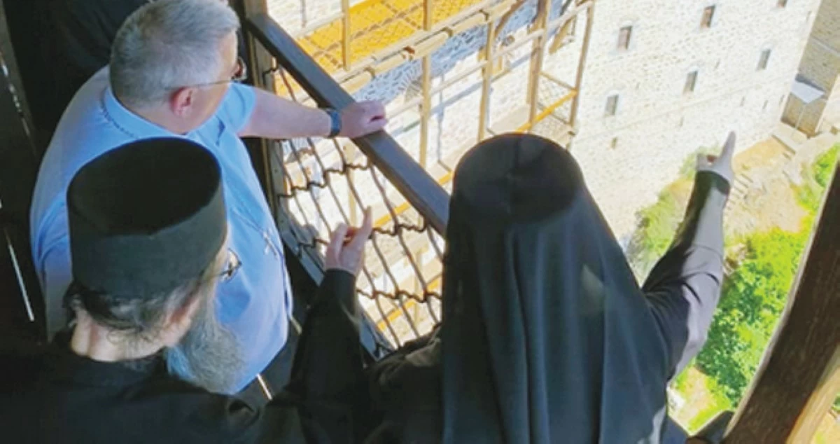 أساقفة أرثوذكس وكاثوليك في حجّ مشترك إلى جبل آثوس