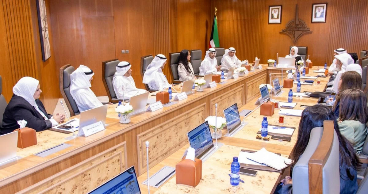 وزيرة 'التنمية والاستدامة' ومدير 'التطبيقي' يبحثان الشراكة الستراتيجية لترسيخ الاستدامة المؤسسية
