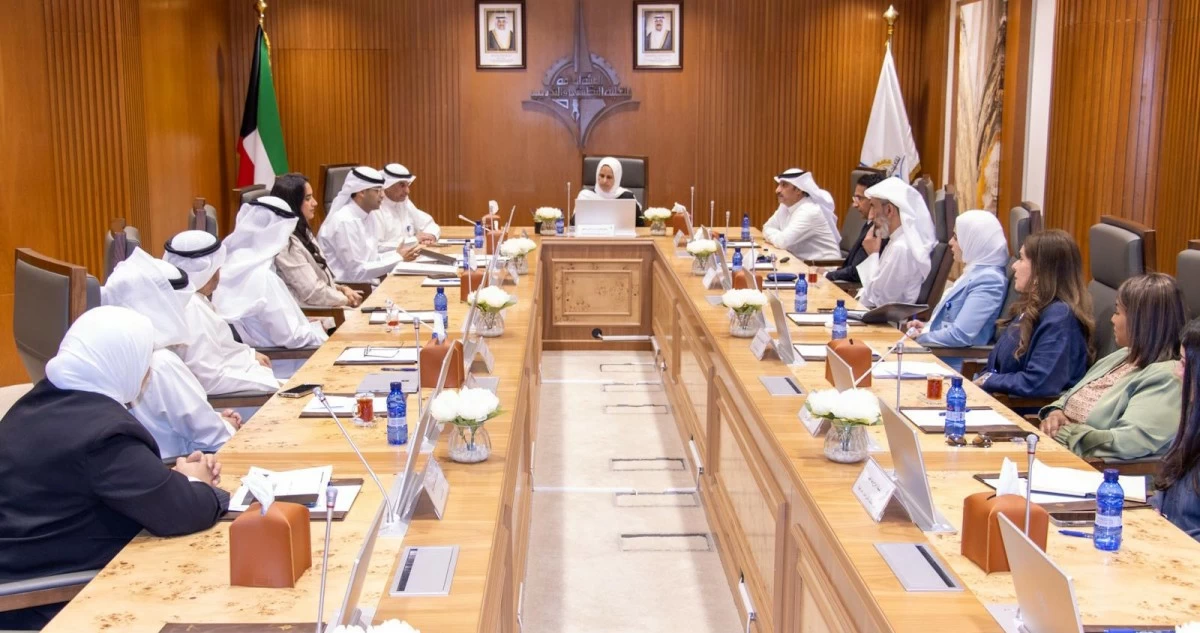وزيرة 'التنمية والاستدامة' ومدير 'التطبيقي' يبحثان الشراكة الستراتيجية لترسيخ الاستدامة المؤسسية