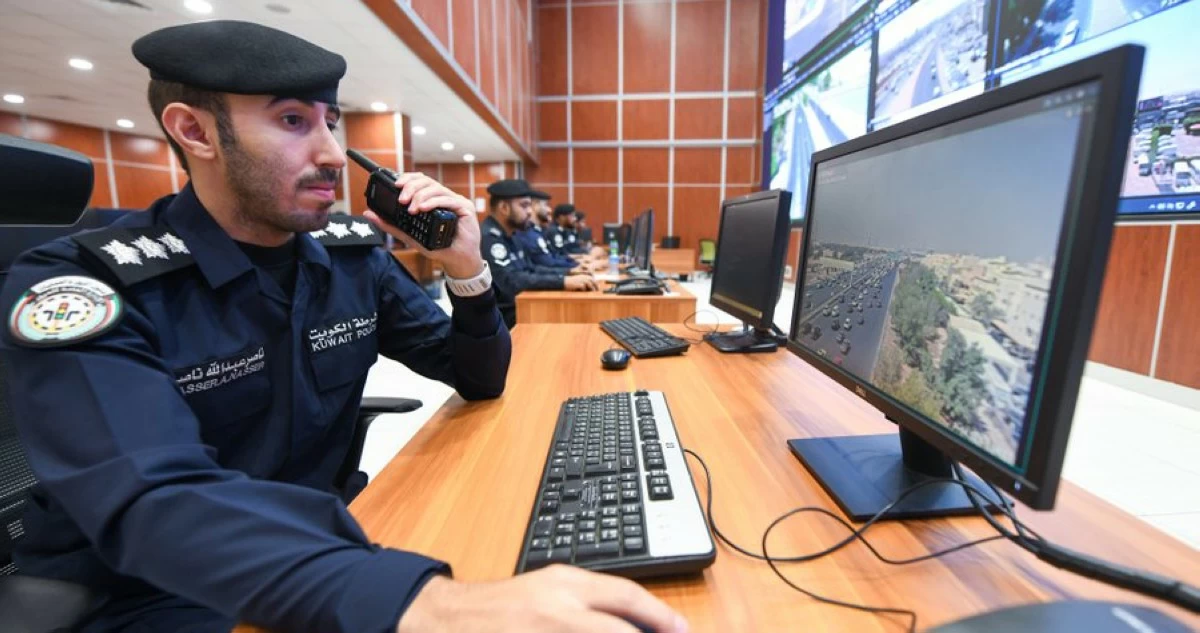 غرفة التحكم المركزي... متابعة لحظية لحركة الطرق مع عودة الطلبة إلى المدارس