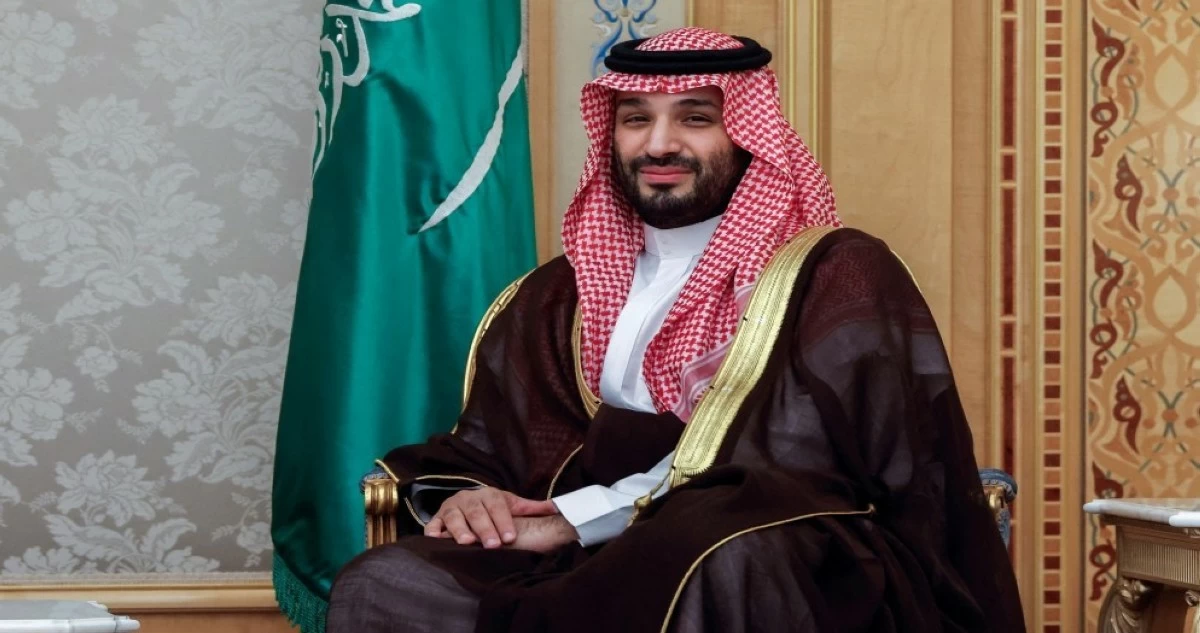 ولي العهد السعودي يبحث مع قائد القيادة المركزية الأميركية مستجدات الأحداث بالمنطقة