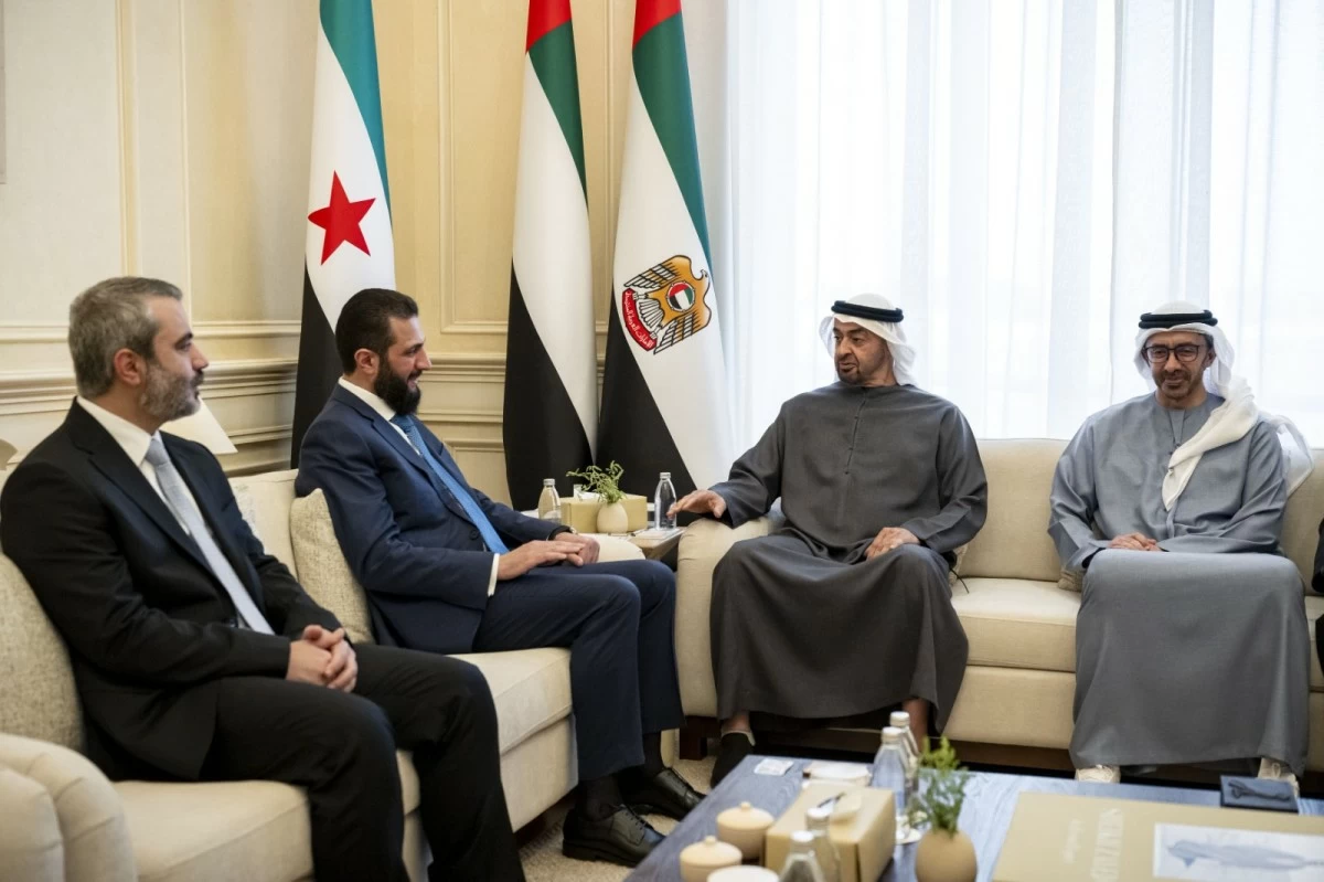 رئيس الإمارات ونظيره السوري يبحثان تعزيز العلاقات الثنائية والتطورات الإقليمية