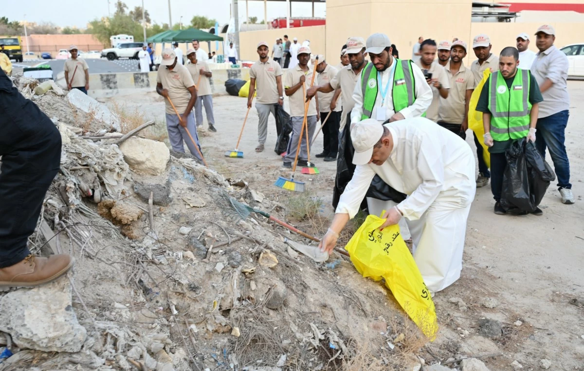 محافظ الجهراء يؤكد أهمية دعم المبادرات الهادفة إلى المحافظة على البيئة