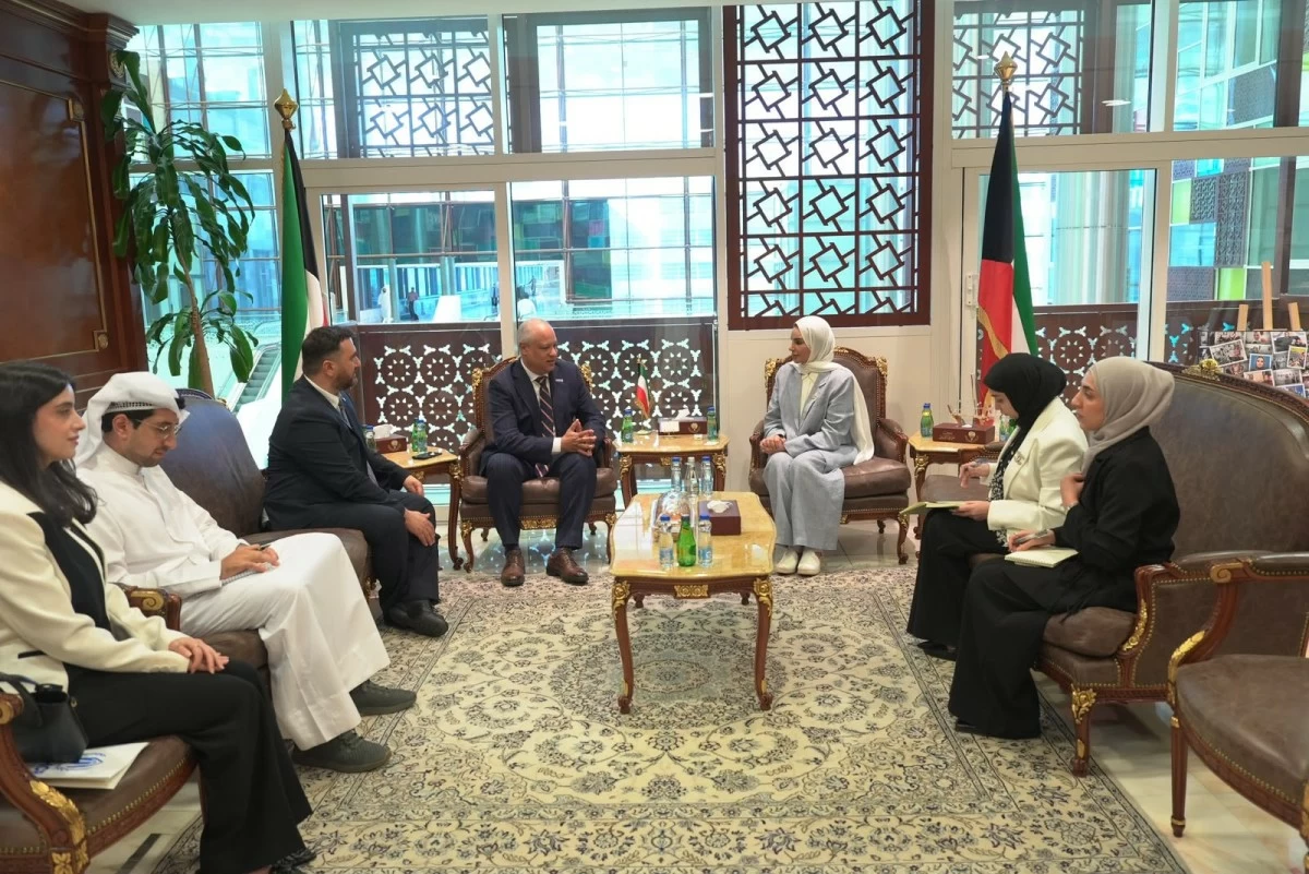 وزيرة 'الشؤون': تعزيز التعاون الإنساني والخيري مع مفوضية اللاجئين وفق الأطر القانونية
