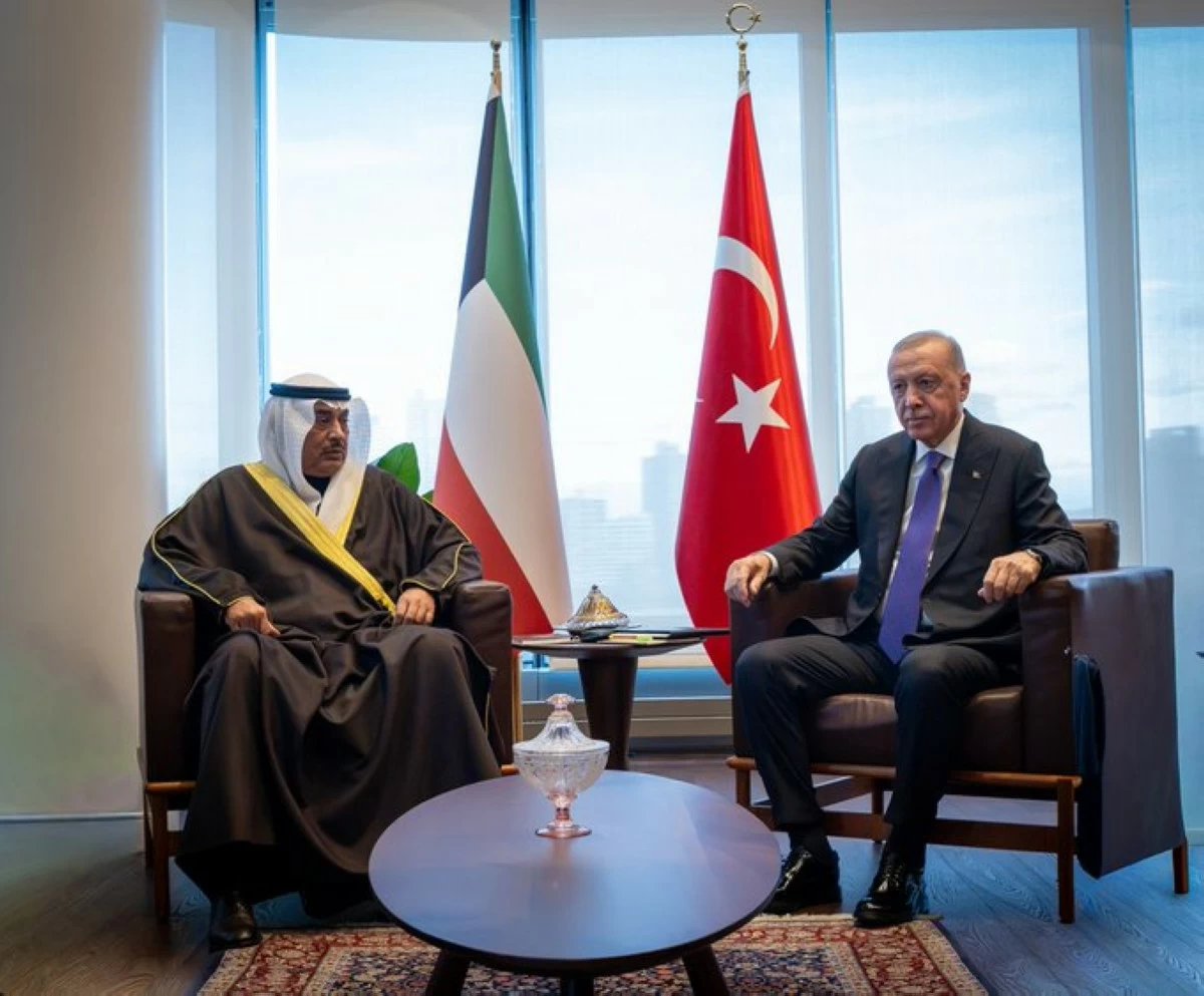 ممثل سمو الأمير يبحث مع ملك الأردن ورؤساء تركيا وكوسوفو والمجلس الأوروبي تعزيز العلاقات والمستجدات الإقليمية والدولية