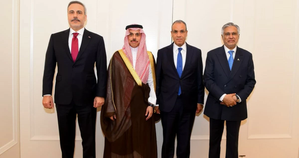مصر والسعودية وباكستان وتركيا تؤكد أهمية ضمان حرية الملاحة الكاملة في المنطقة