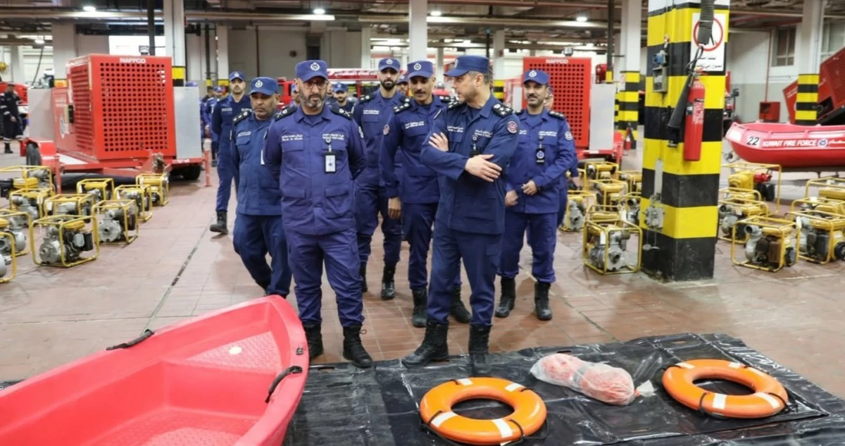 الرومي يتفقد جاهزية فرق الإطفاء استعداداً لموسم الأمطار