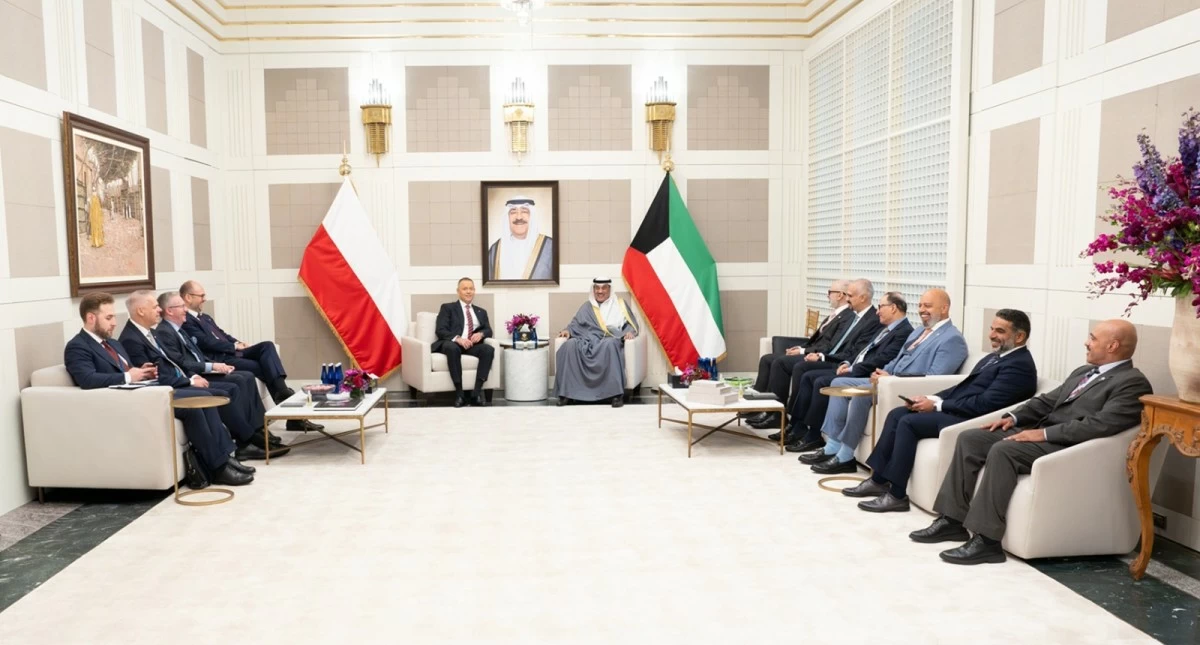 ممثل الأمير يبحث تعزيز العلاقات مع الرئيسين البولندي والصومالي ورئيسي وزراء لبنان ورواندا