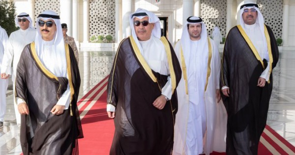 ممثل سمو الأمير وزير شؤون الديوان الأميري يتوجه إلى الإمارات لتقديم واجب العزاء بوفاة الشيخ أحمد بن راشد