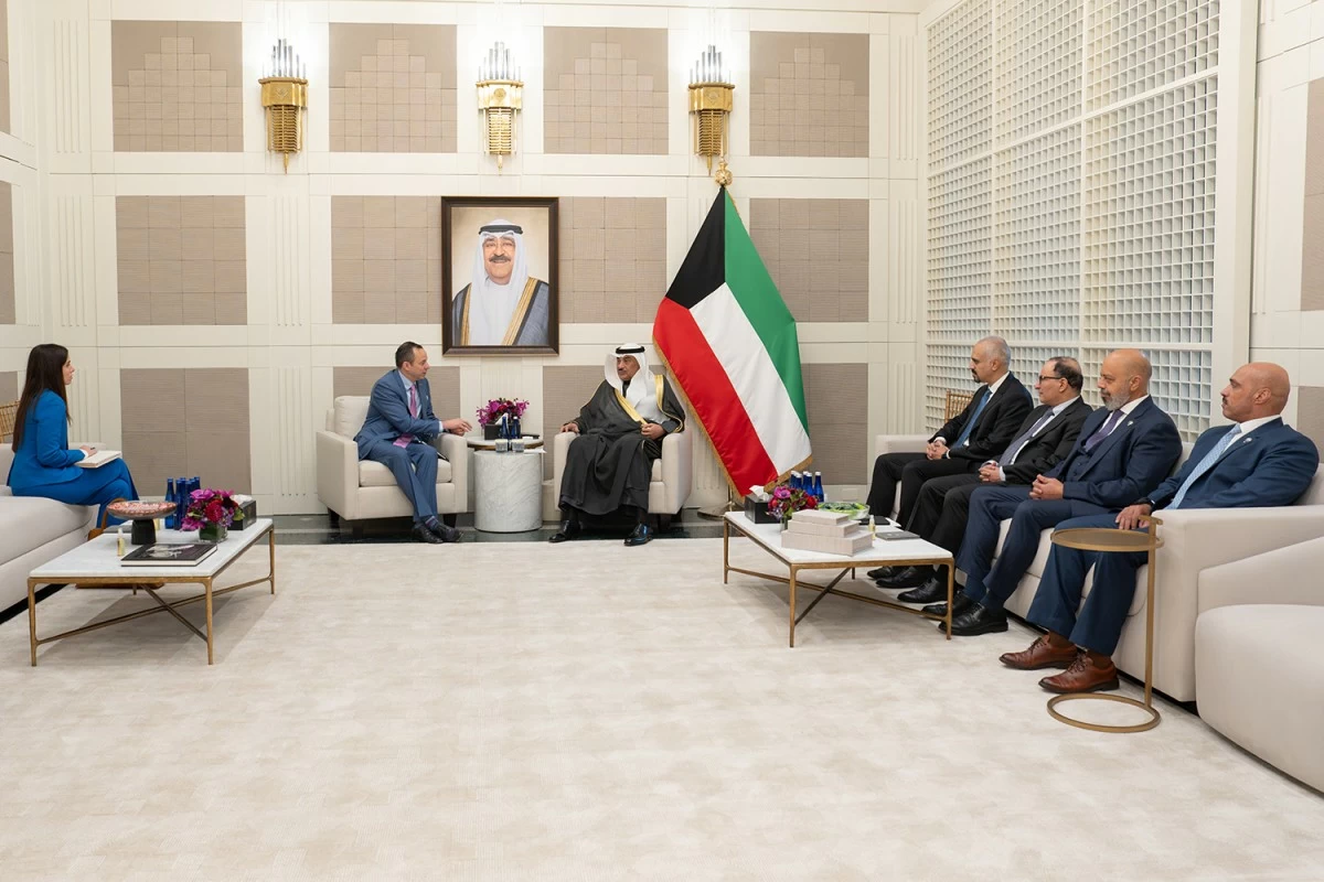 ممثل الأمير يبحث مع 'ليماك' مستجدات مشاريعها الكبرى في الكويت وتطوير الكفاءات الوطنية