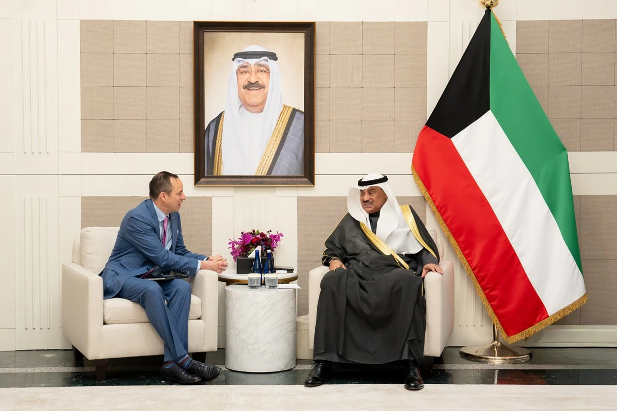 ممثل الأمير يبحث مع 'ليماك' مستجدات مشاريعها الكبرى في الكويت وتطوير الكفاءات الوطنية