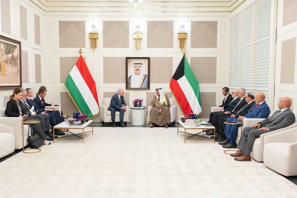 ممثل الأمير يبحث مع الرئيس الهنغاري ورئيس وزراء بنغلاديش العلاقات والمستجدات الإقليمية والدولية