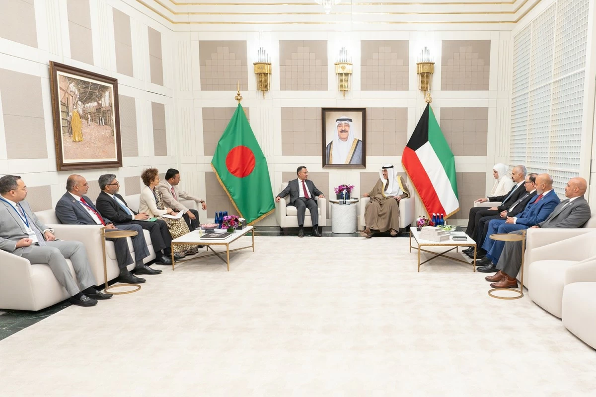 ممثل الأمير يبحث مع الرئيس الهنغاري ورئيس وزراء بنغلاديش العلاقات والمستجدات الإقليمية والدولية