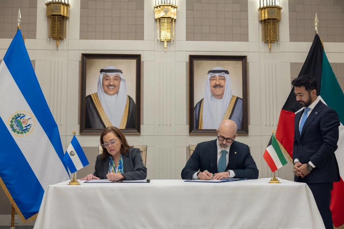 الكويت والسلفادور توقعان اتفاقية لإعفاء حاملي الجوازات الديبلوماسية والخاصة والرسمية من تأشيرات الدخول