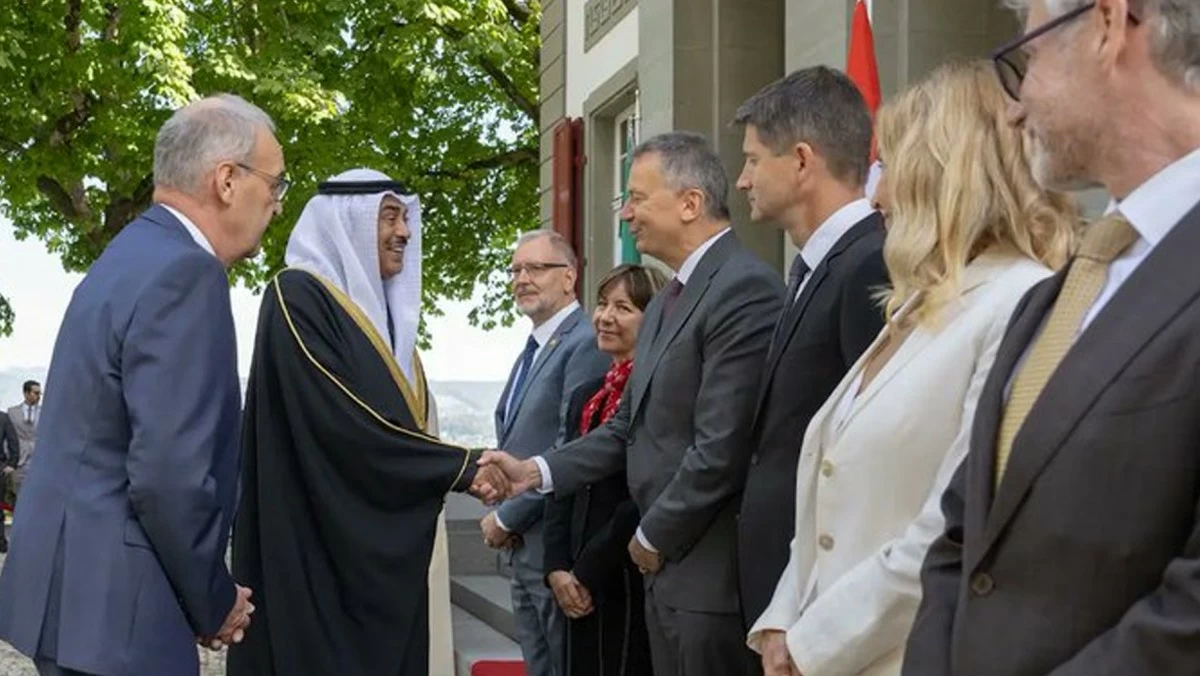 سمو ولي العهد يلتقي رئيس الاتحاد السويسري في قصر لون وسط مراسم استقبال رسمية