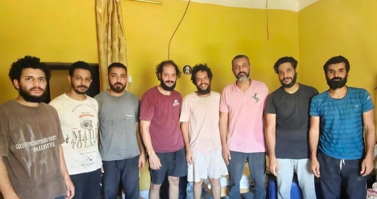 الإفراج عن البحارة المصريين المختطفين على متن سفينة في الصومال
