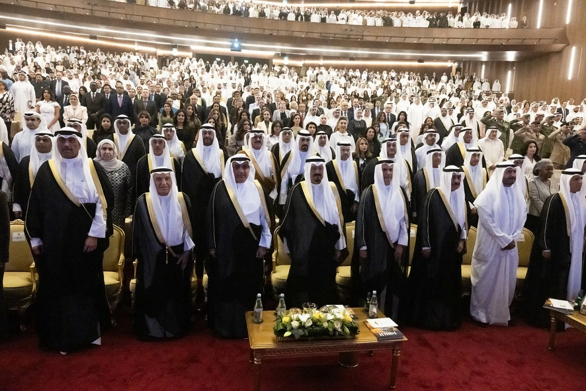 ممثل الأمير يفتتح المرحلة الثالثة من حديقة الشهيد