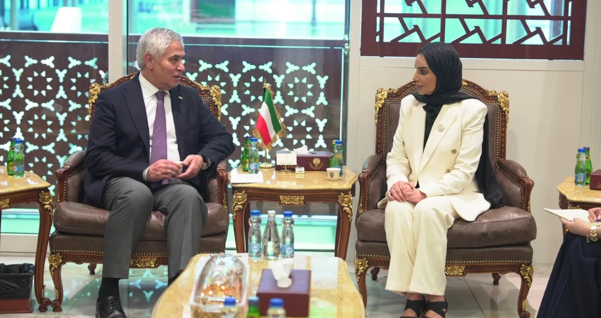 وزيرة 'الشؤون' تبحث مع سفير طاجيكستان تعزيز التعاون في المجالات الاجتماعية والأسرية