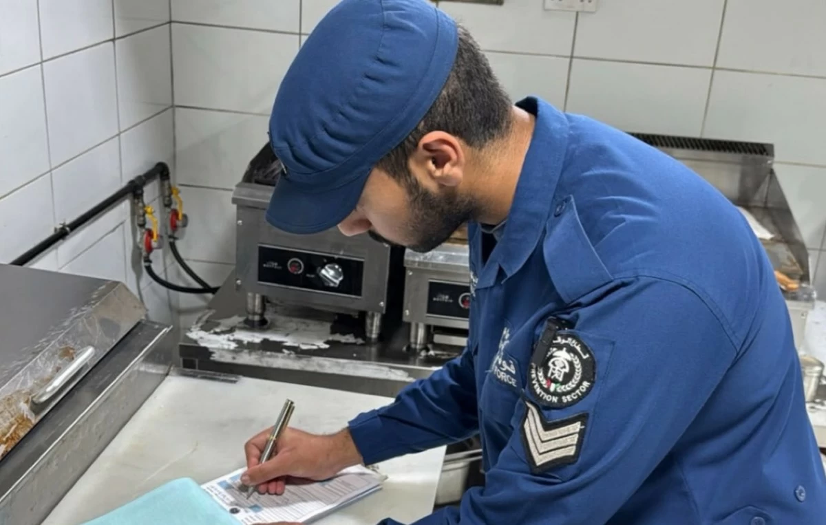'الإطفاء': 115 إخطاراً و34 غلقاً إدارياً حصيلة حملة تفتيشية في الفروانية