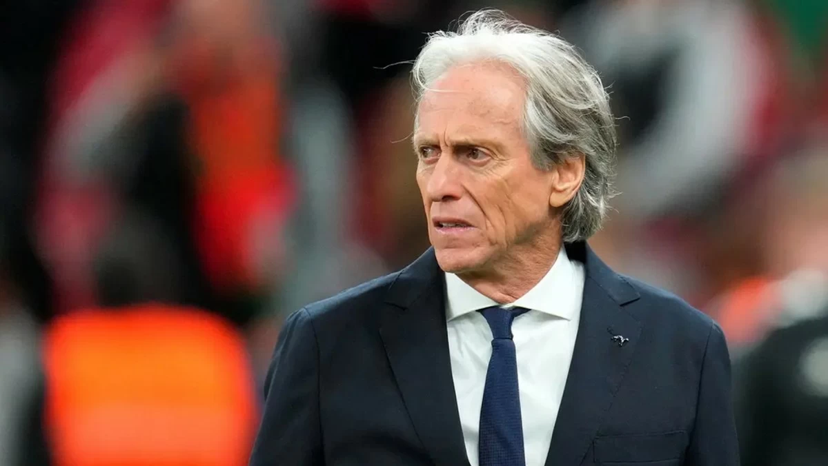 طرد وغضب وركلة عصبية... كونسيساو يزيد متاعب جيسوس في منتخب البرتغال
