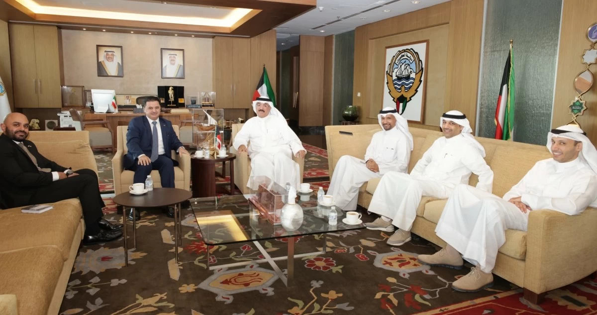 وزير التربية يبحث مع السفير الأردني تعزيز التعاون التربوي والتعليمي وتبادل الخبرات