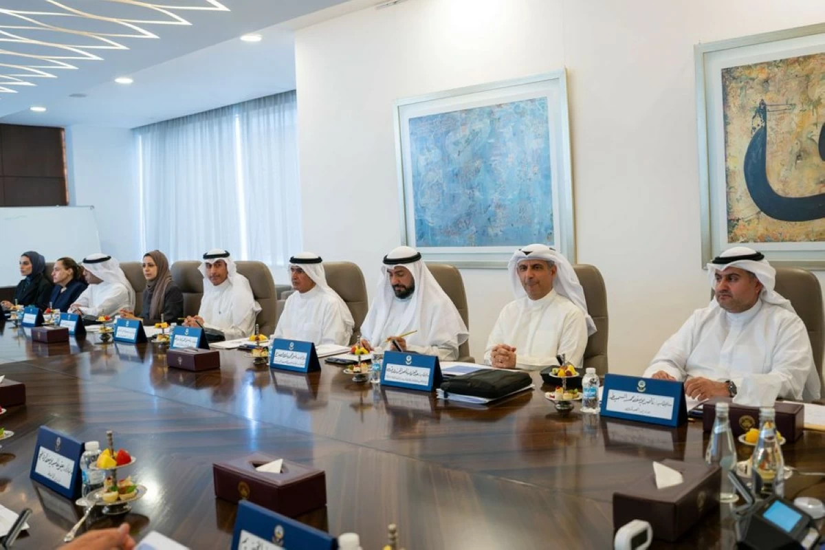 رئيس الوزراء يترأس اجتماعاً بشأن ملاحظات ومتطلبات 'FATF' وتسريع تنفيذها