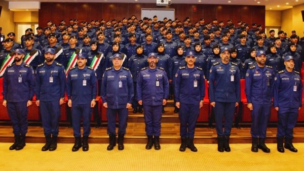 'الإطفاء' تحتفل بتخريج 123 ضابط صف برتبة رقيب