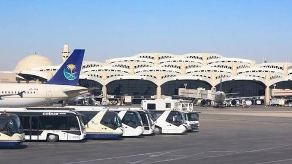 غضب عربي ودولي من هجمات ميليشيا الحوثي على مطار الملك خالد... وتضامن واسع مع السعودية