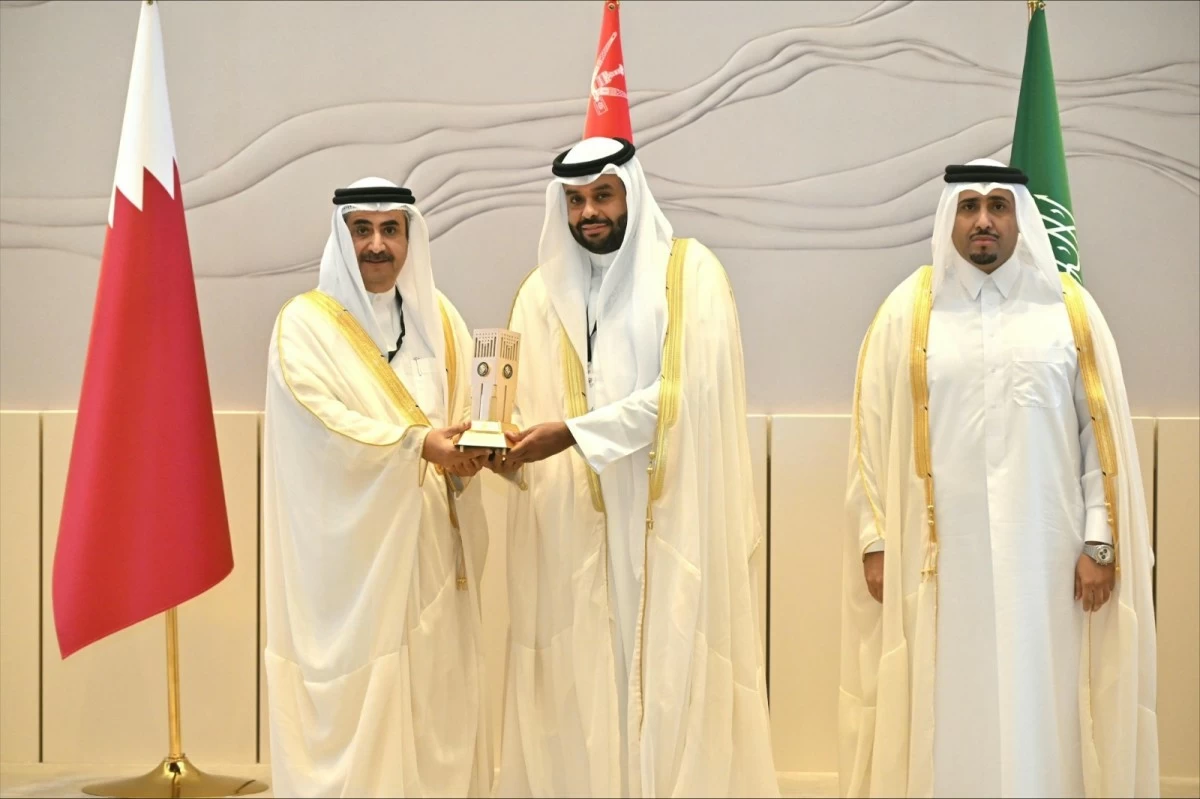 رئيس النيابة طلال العبدالرزاق ينال جائزة 'حامد العثمان للتميز' بدول مجلس التعاون