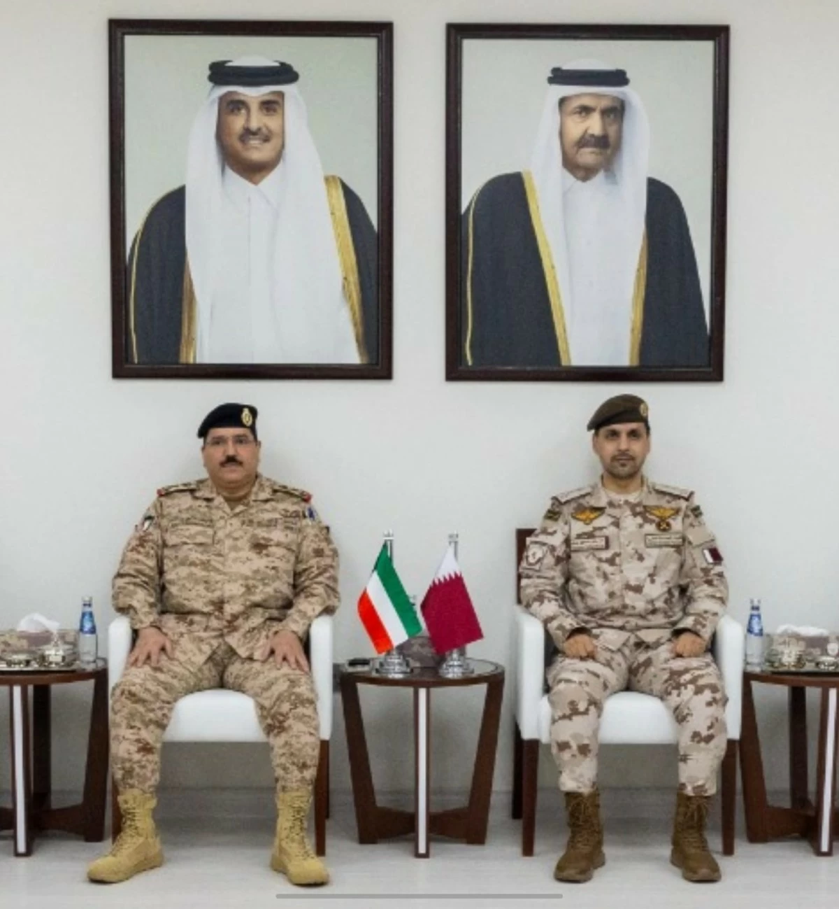 رئيس 'الخدمة الوطنية' يبحث في قطر تعزيز التعاون العسكري وتبادل الخبرات