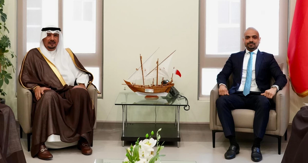 السفير الناجم يبحث مع وزير التنمية الاجتماعية البحريني تعزيز التعاون وتبادل الخبرات