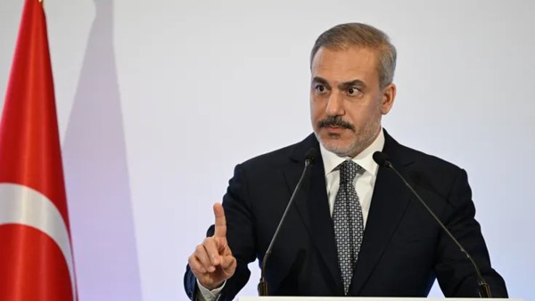 تركيا تؤكد دعمها للسعودية في مواجهة الهجمات الحوثية وتدعو لتأمين الملاحة في 'هرمز' وباب المندب