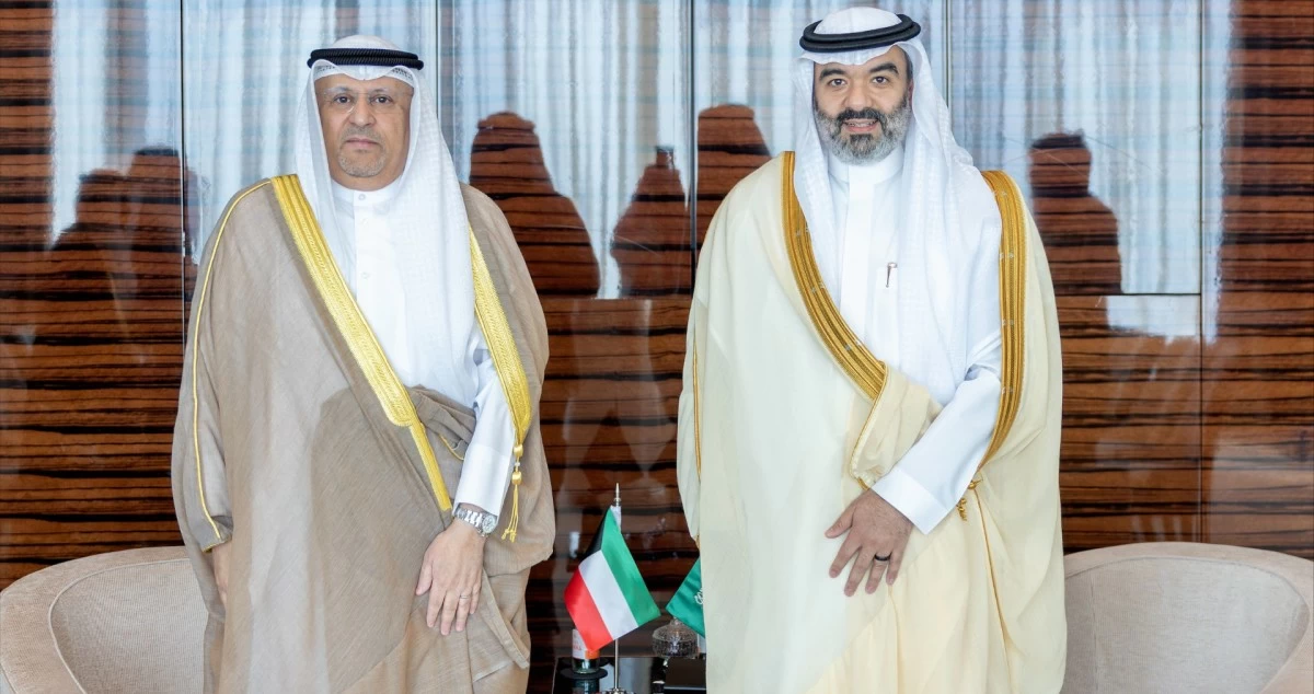 وزير 'الاتصالات' يبحث مع نظيره السعودي تعزيز التعاون المشترك في مجالات الاتصالات وتكنولوجيا المعلومات والتحول الرقمي