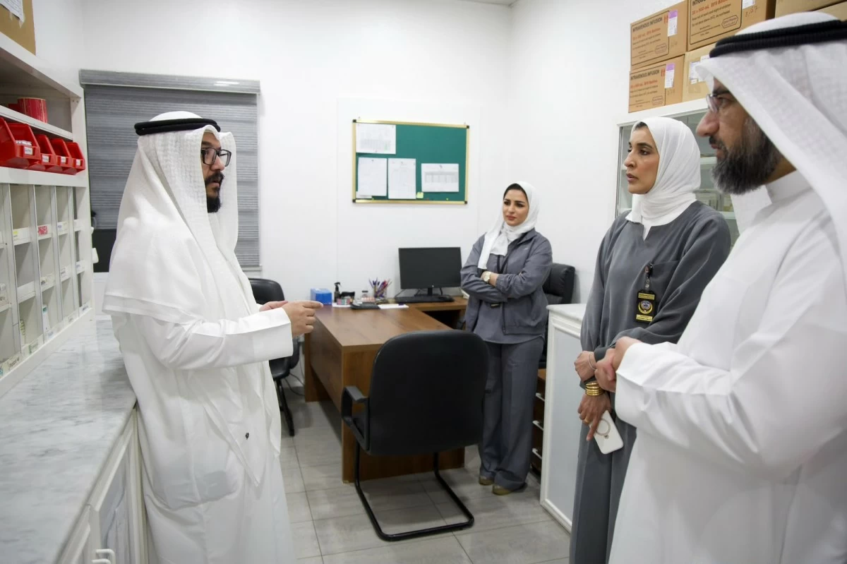 وكيل 'الصحة' يتفقد جاهزية المرافق الصحية في مطار الكويت ومبنى الركاب الجديد