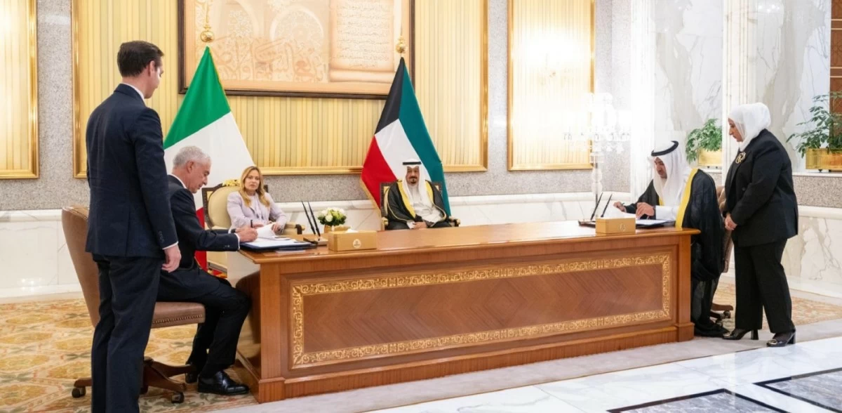بحضور رئيس الوزراء ونظيرته الإيطالية... الكويت وإيطاليا توقعان مذكرتي تفاهم وخطاب نوايا في الاستثمار والدفاع والتعاون العسكري