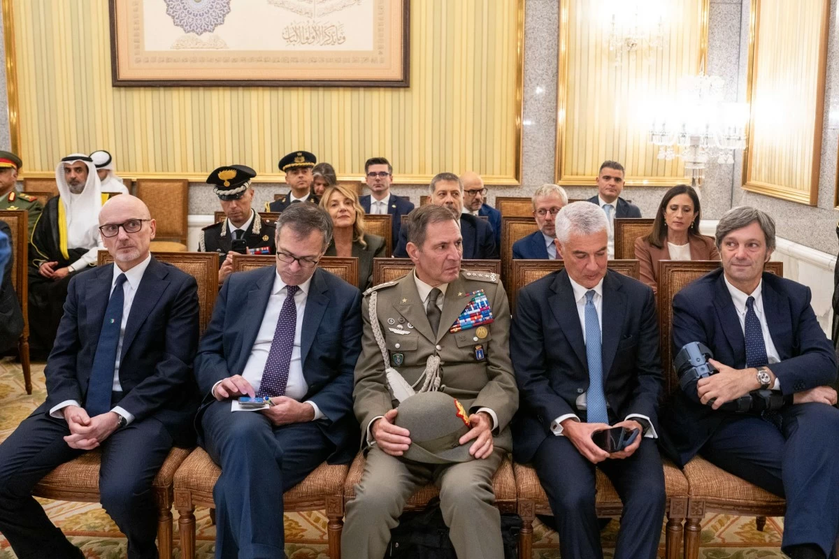 بحضور رئيس الوزراء ونظيرته الإيطالية... الكويت وإيطاليا توقعان مذكرتي تفاهم وخطاب نوايا في الاستثمار والدفاع والتعاون العسكري