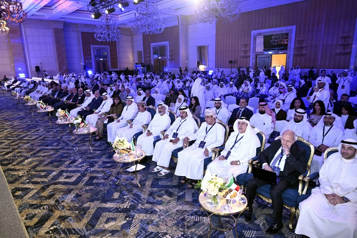 القبندي: تطوير التشريعات العدلية وتوفير بيئة قانونية آمنة