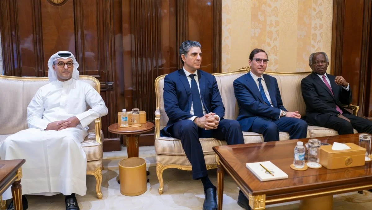 رئيس الوزراء يبحث مع رئيسي 'بلاك روك' و'كي كي آر' تعزيز التعاون الاقتصادي والاستثماري