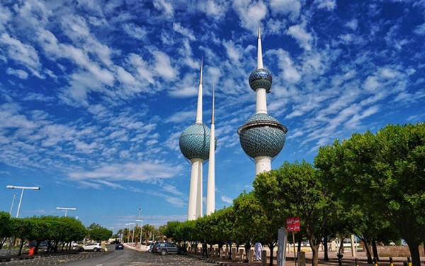'الأرصاد': طقس مائل للحرارة ورطب مع فرصة لأمطار وضباب خفيف