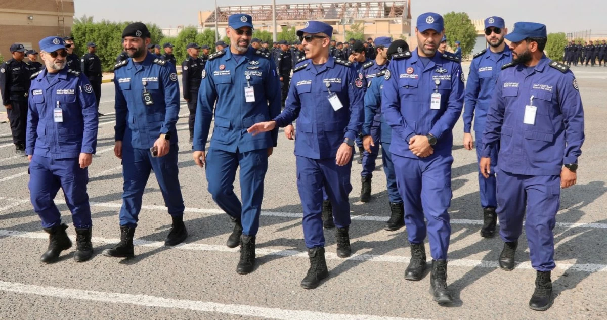 نائب رئيس 'الإطفاء' يتفقد الدورات العسكرية للضباط وضباط الصف في كبد