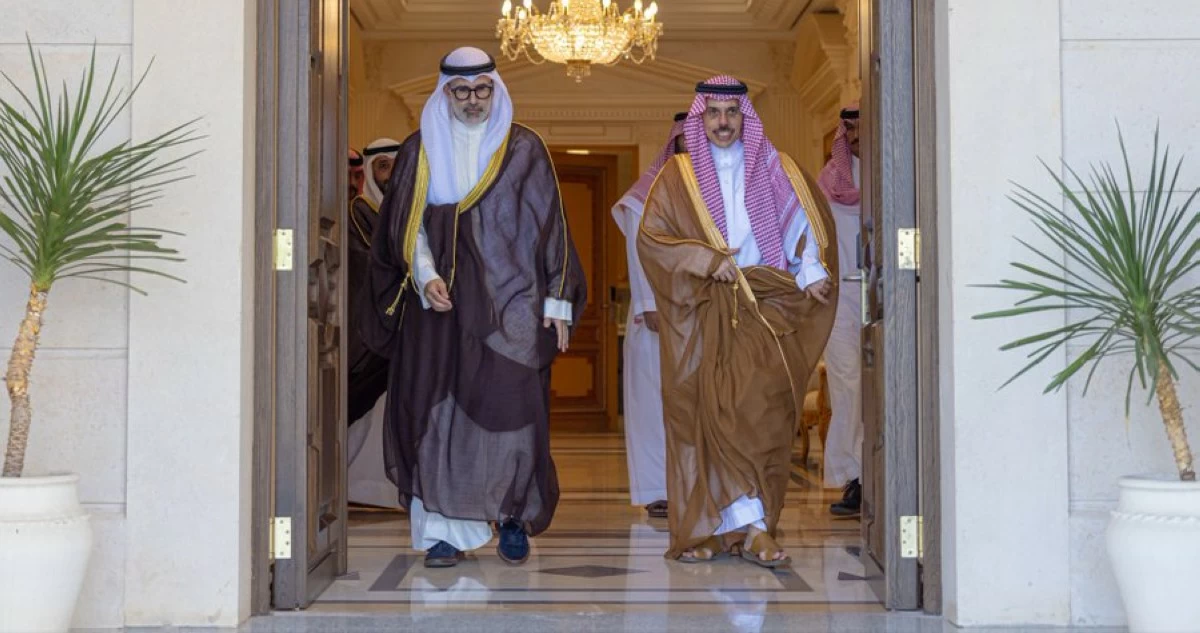 وزير الخارجية يلتقي نظيره السعودي: أمن المملكة جزء لا يتجزأ من أمن الكويت ودول الخليج