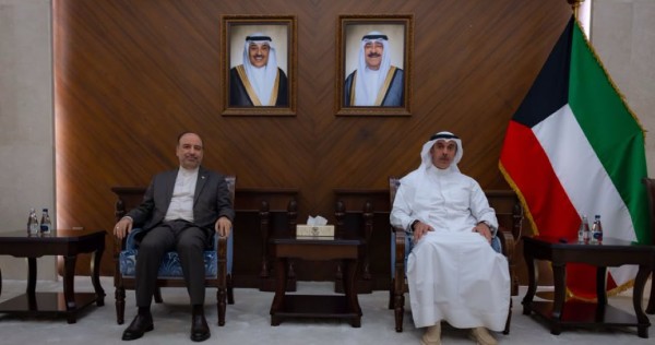 الكويت تستدعي السفير الإيراني وتسلمه مذكرة احتجاج