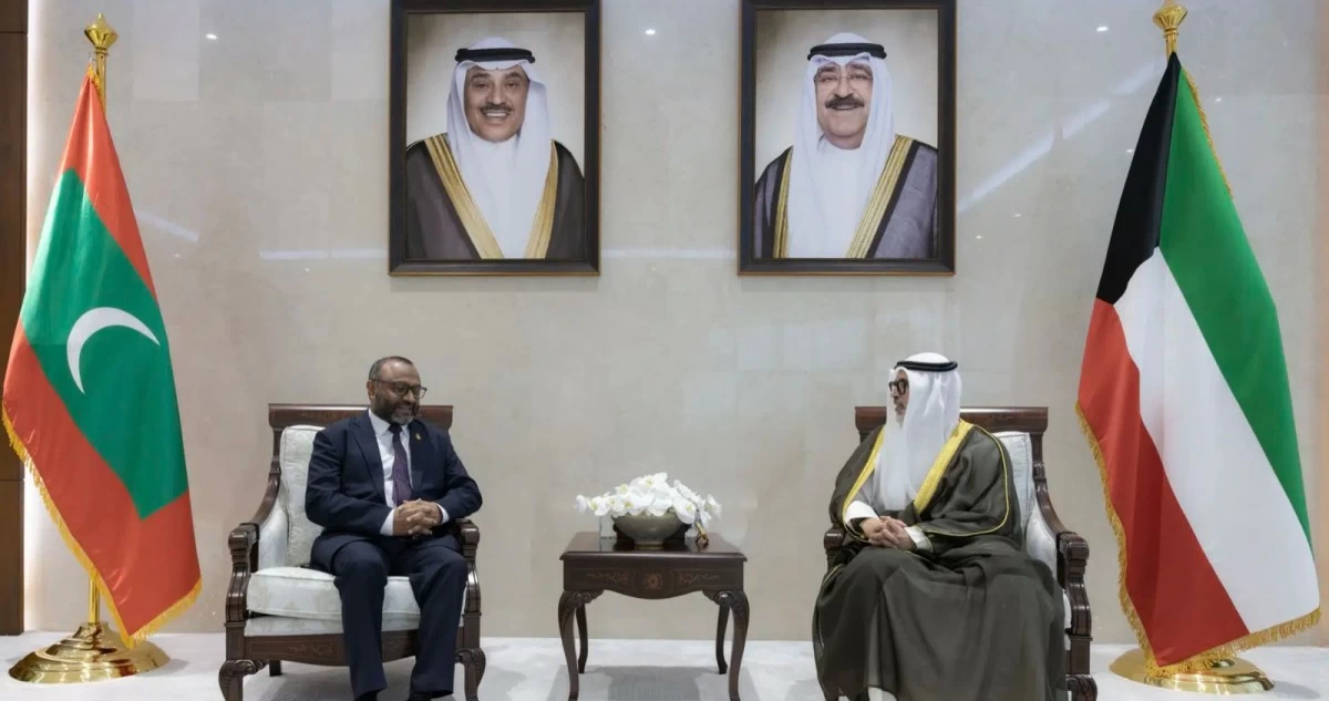 سمو الأمير يتلقى رسالة خطية من رئيس المالديف