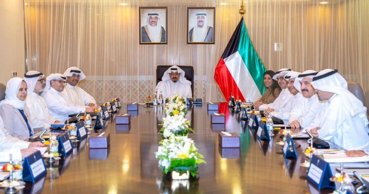 رئيس الوزراء يترأس اجتماع لجنة متابعة المشاريع التنموية الكبرى