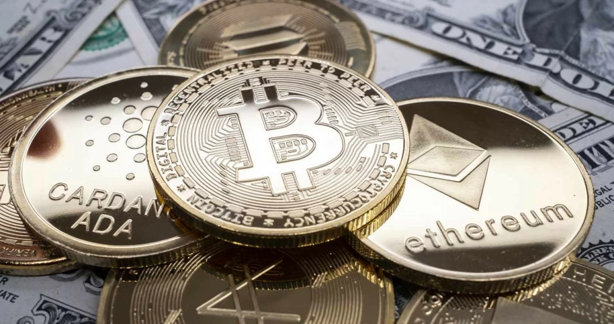 'بيتكوين' تهبط إلى أدنى مستوى في 6 أسابيع عقب اختراق 'باينانس'