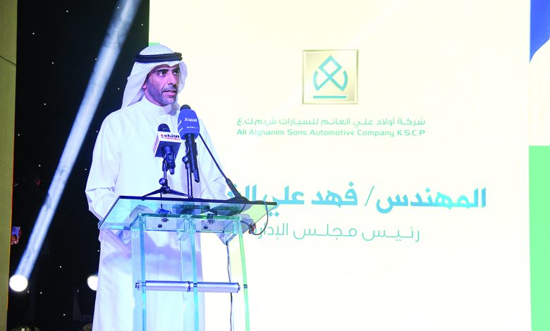 "أولاد علي الغانم للسيارات" كرّمت أوائل الثانوية العامة