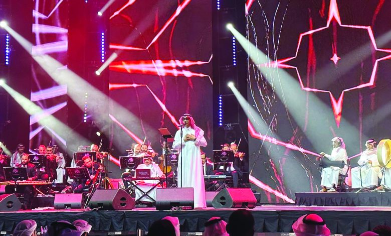 "زلزال" رابح صقر بمسرح "الاتحاد أرينا" في أبوظبي