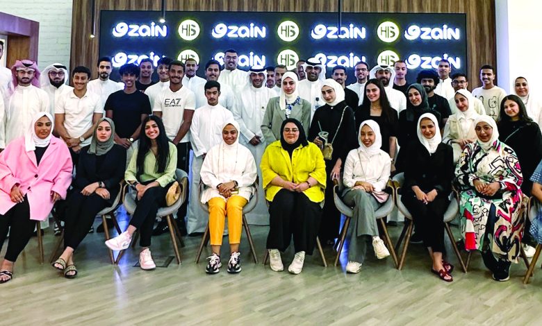40 مُتدربا ومُتدربة في برنامج "زين" الصيفي  بالتعاون مع "HS Store"